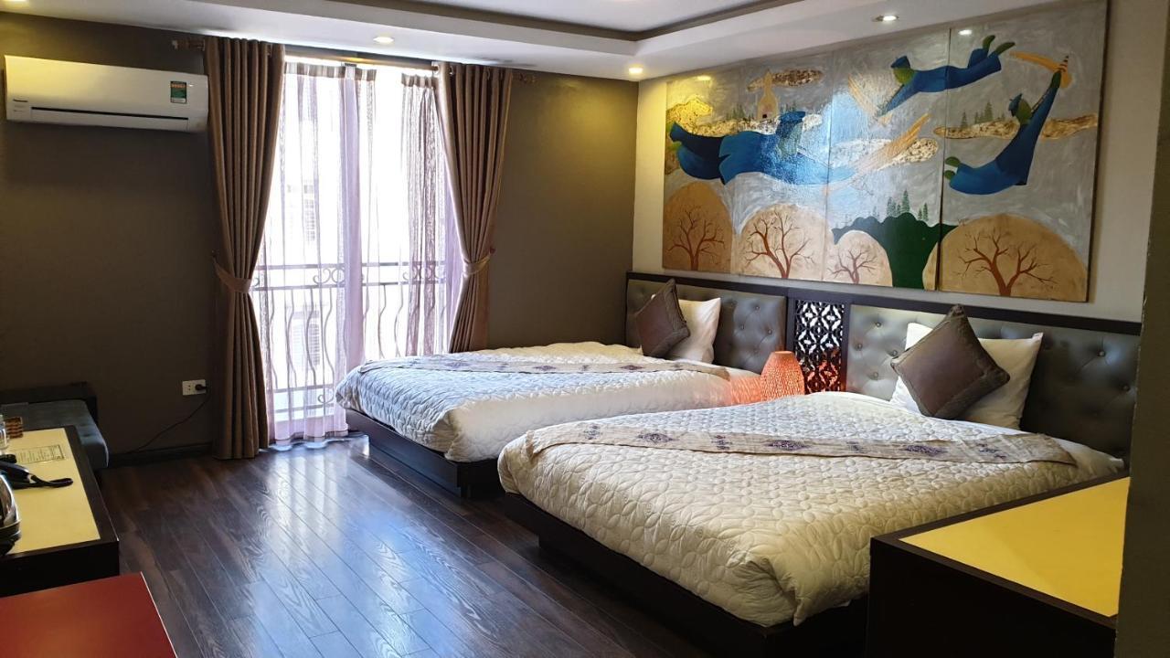 Q Hotel