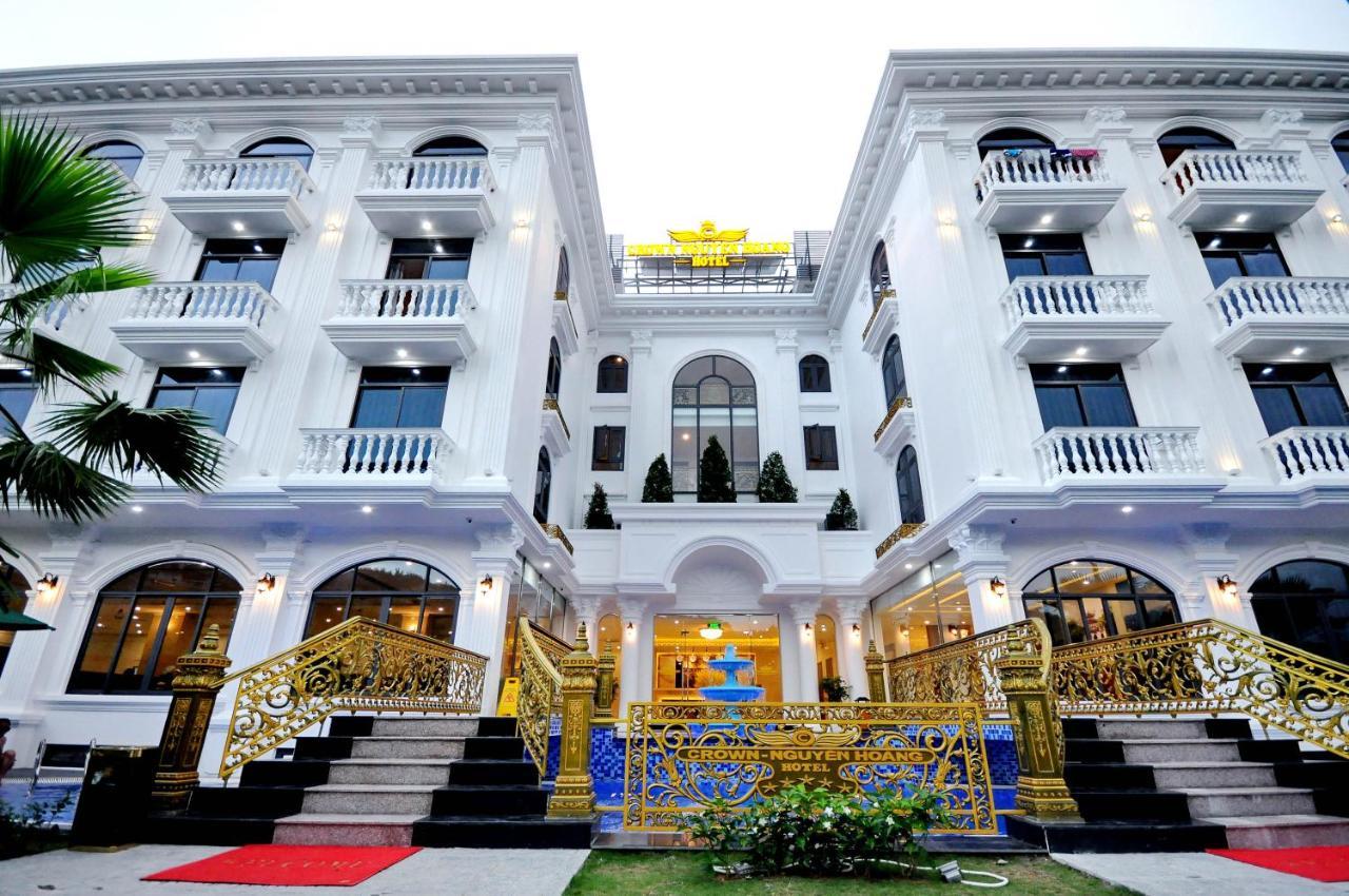 Crown Nguyen Hoang Hotel