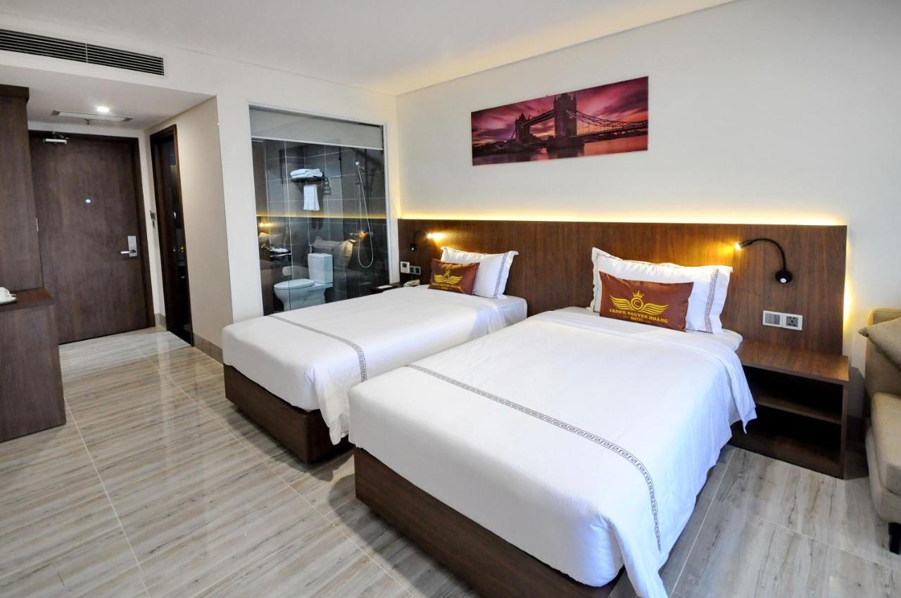 Hotel Crown Nguyen Hoang