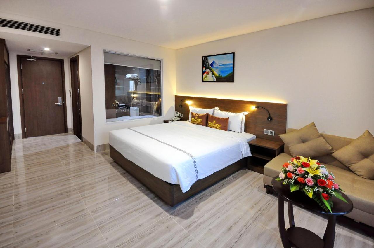 Crown Nguyen Hoang Hotel