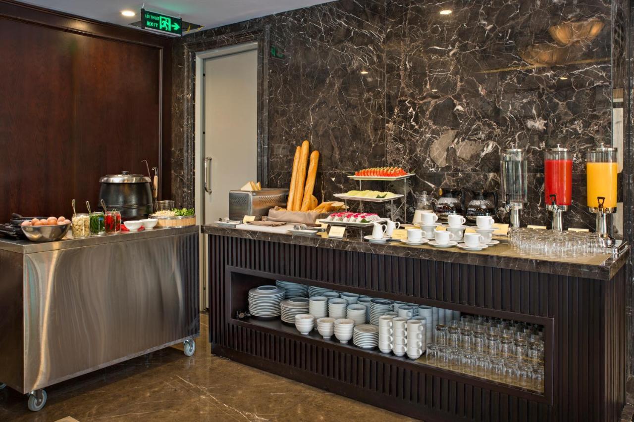 Cosmos Hotel 4*