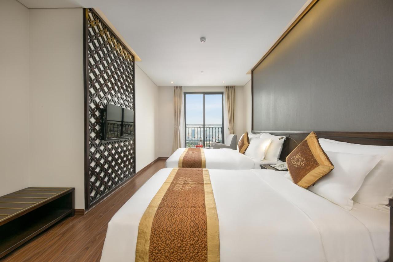 Hotel Cosmos 4*