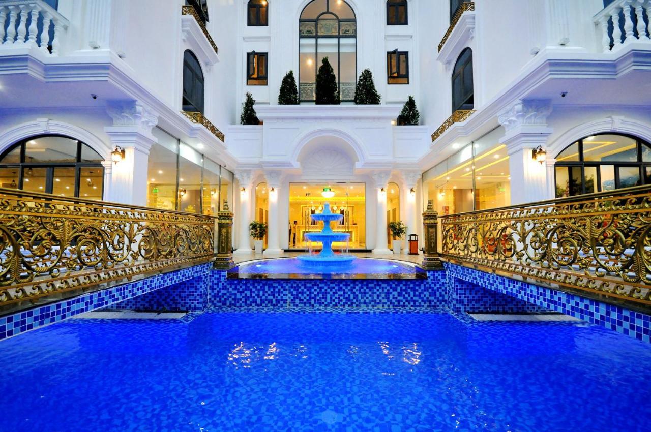 Crown Nguyen Hoang 4*