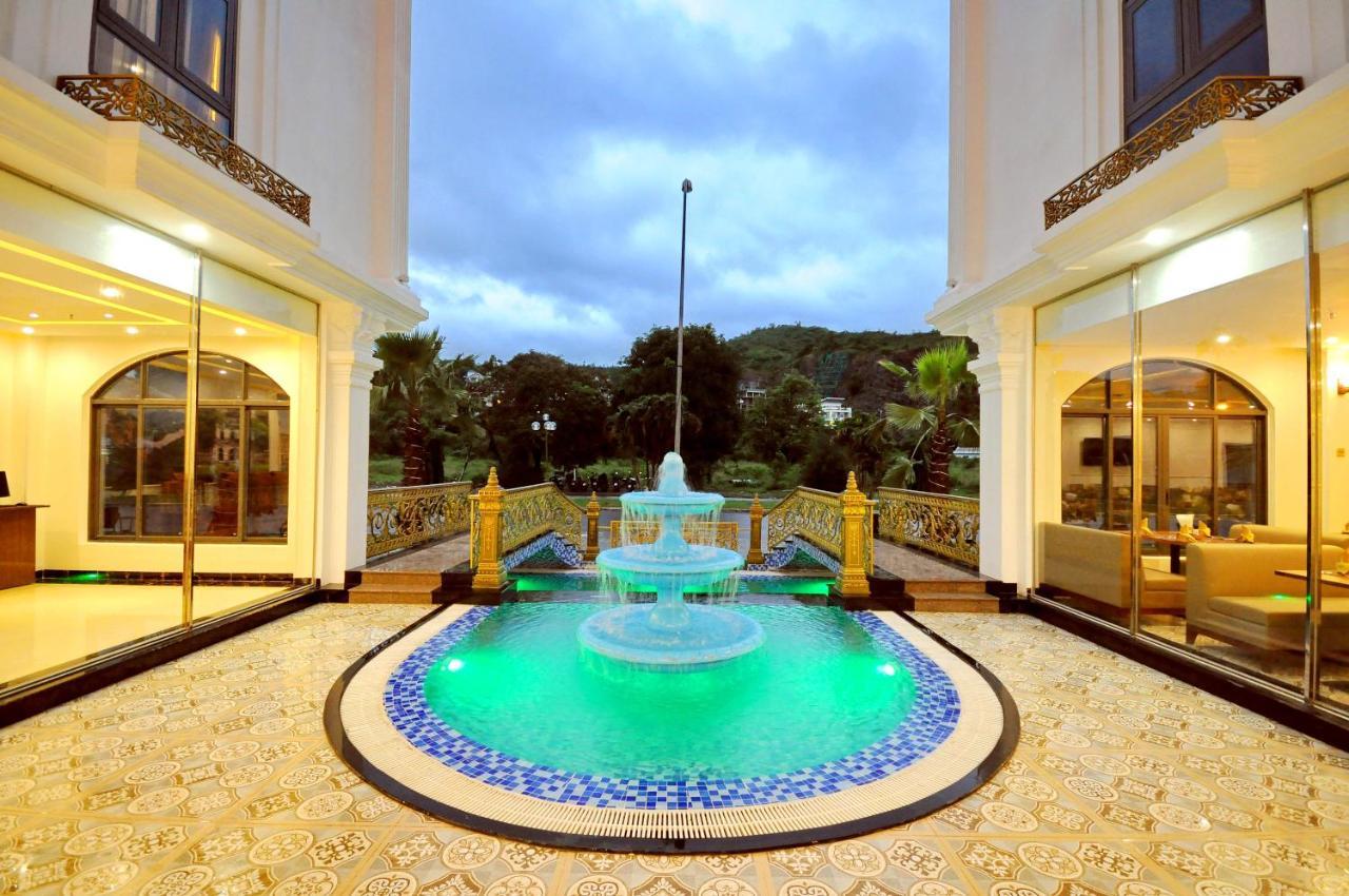 Crown Nguyen Hoang Nha Trang