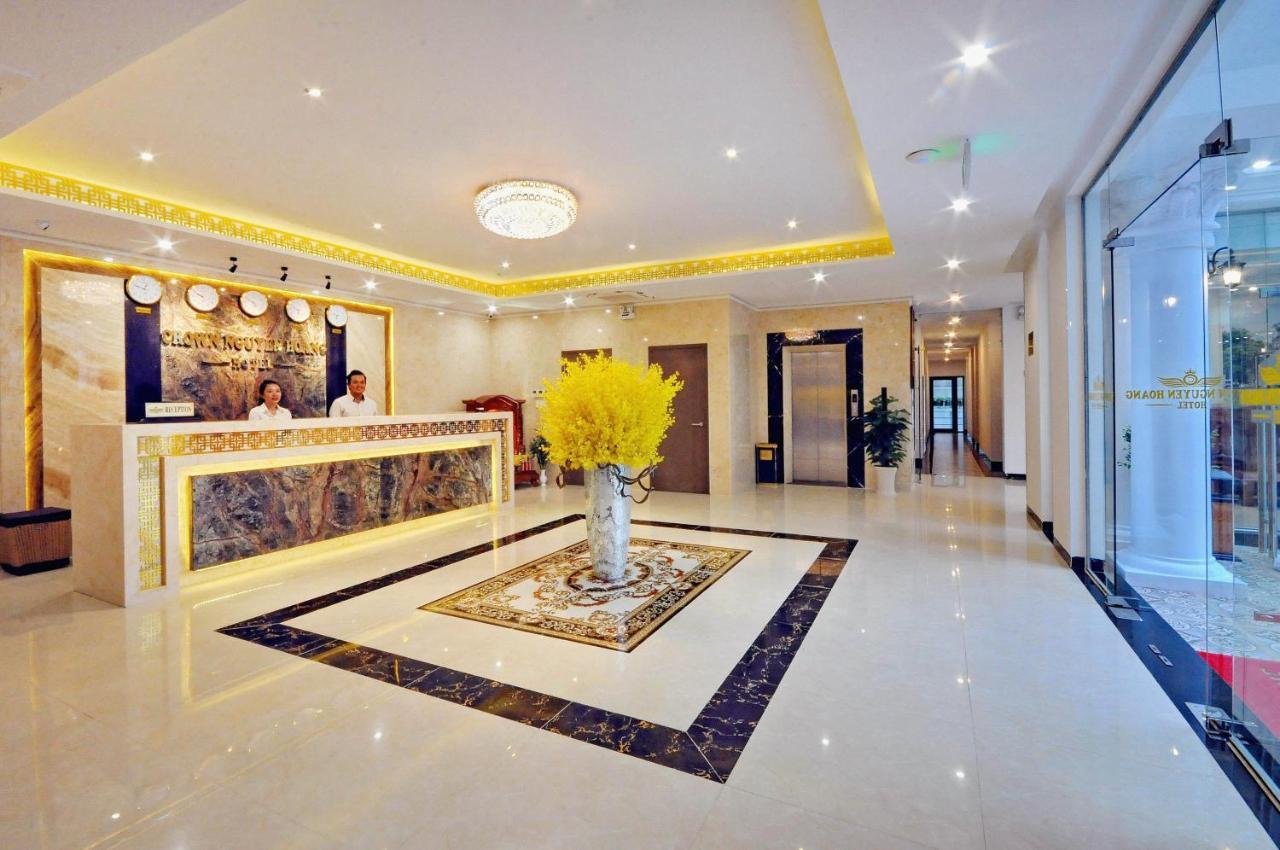 Hotel Crown Nguyen Hoang 4*