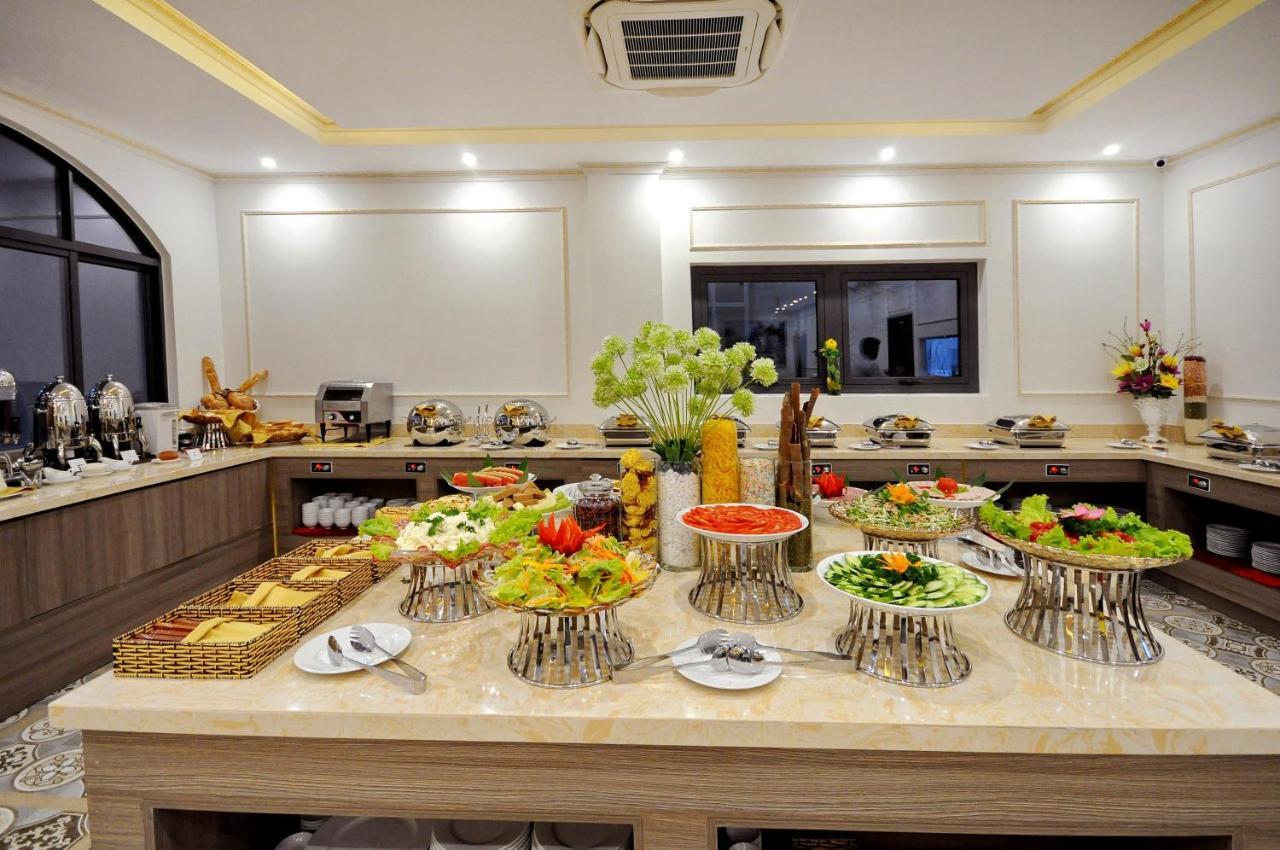 Hotel Crown Nguyen Hoang 4*