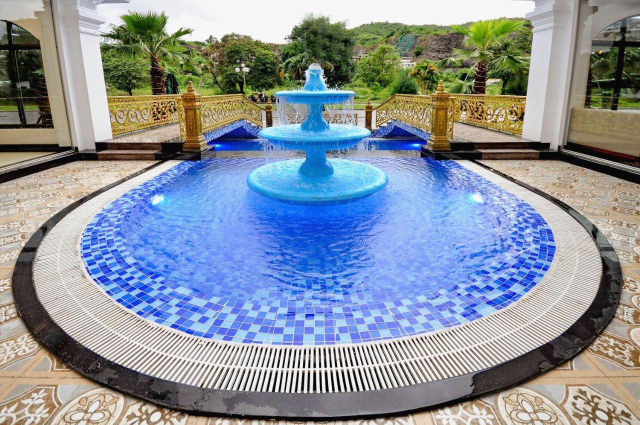 Hotel Crown Nguyen Hoang Nha Trang