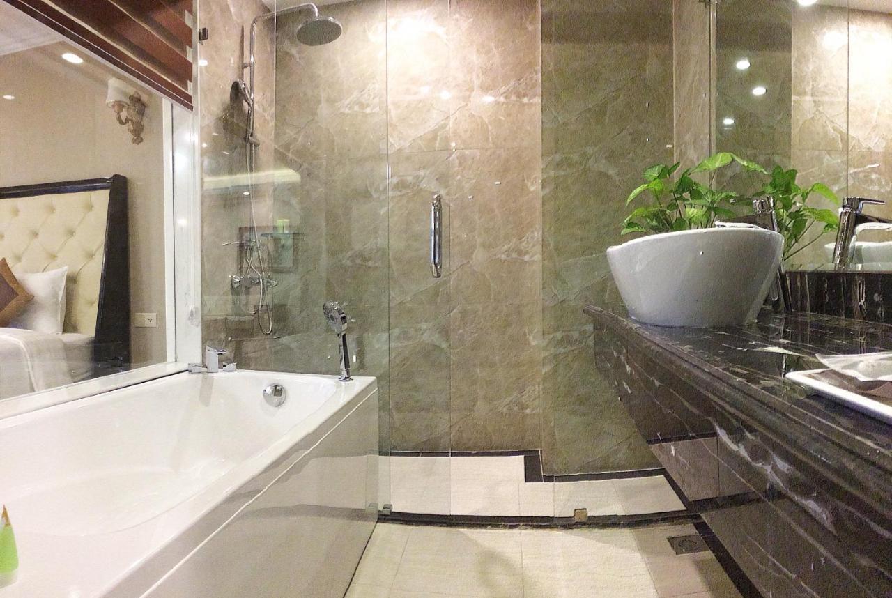 Galaxy Halong 4*
