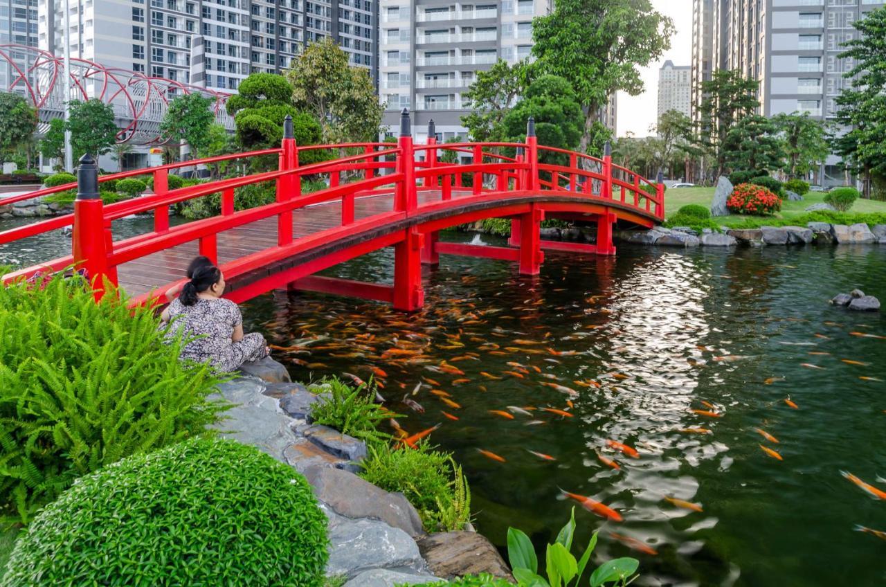 Căn hộ Luxhomes Saigon - Vinhomes Park *