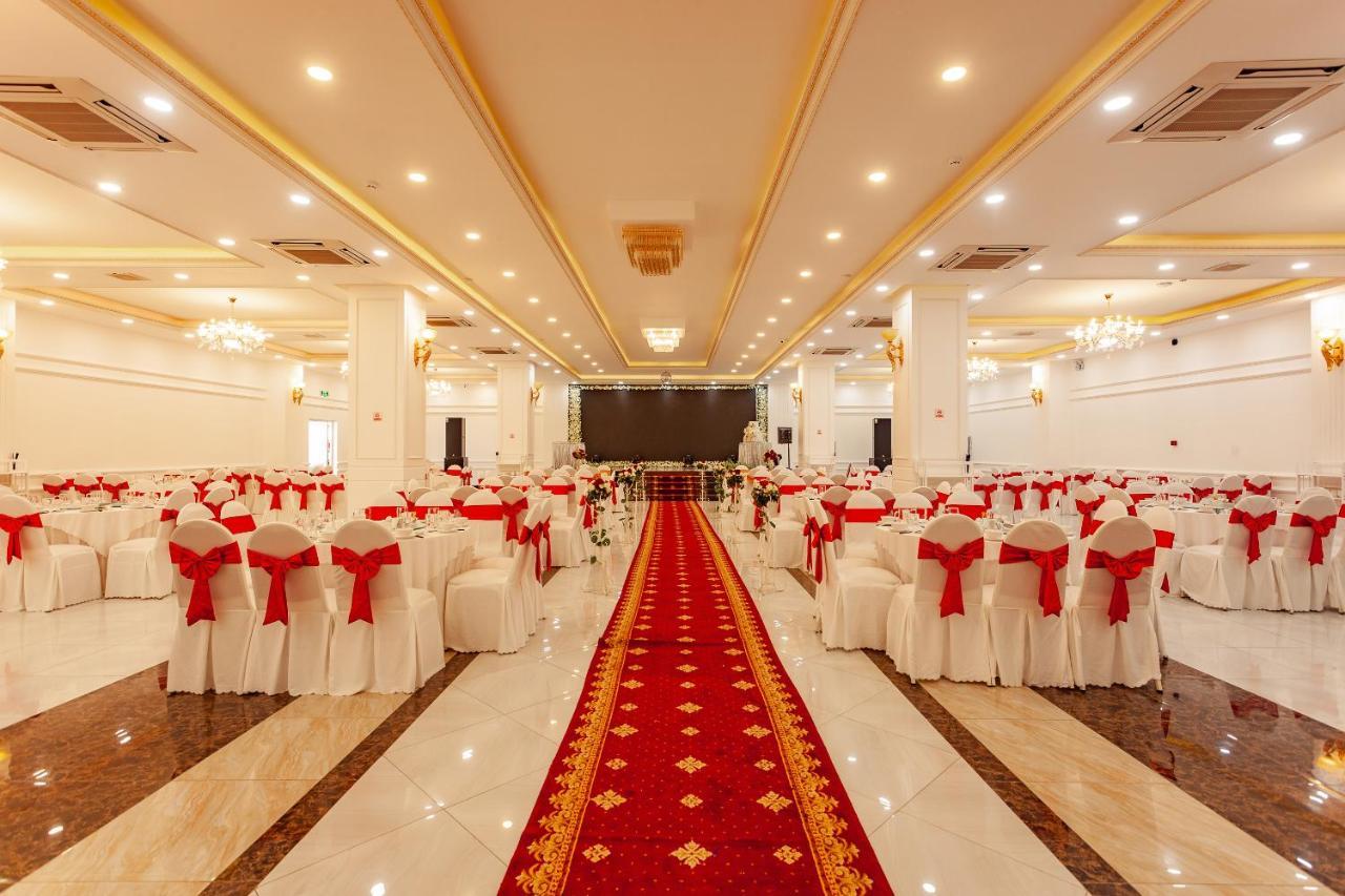 Phung Hung Boutique 3*
