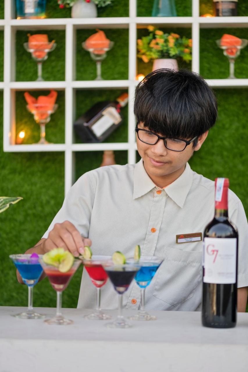 Helios Boutique & Hotel