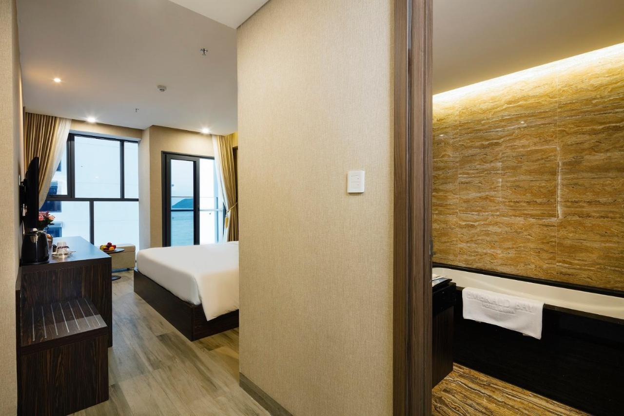 Emerald Bay & Hotel 5*
