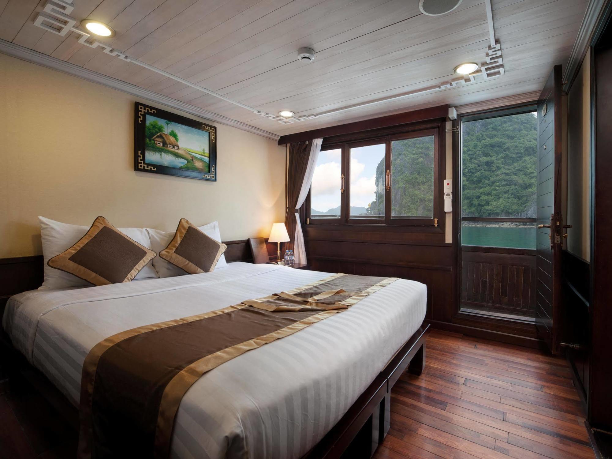  Halong Glory Legend Cruise Ha Long