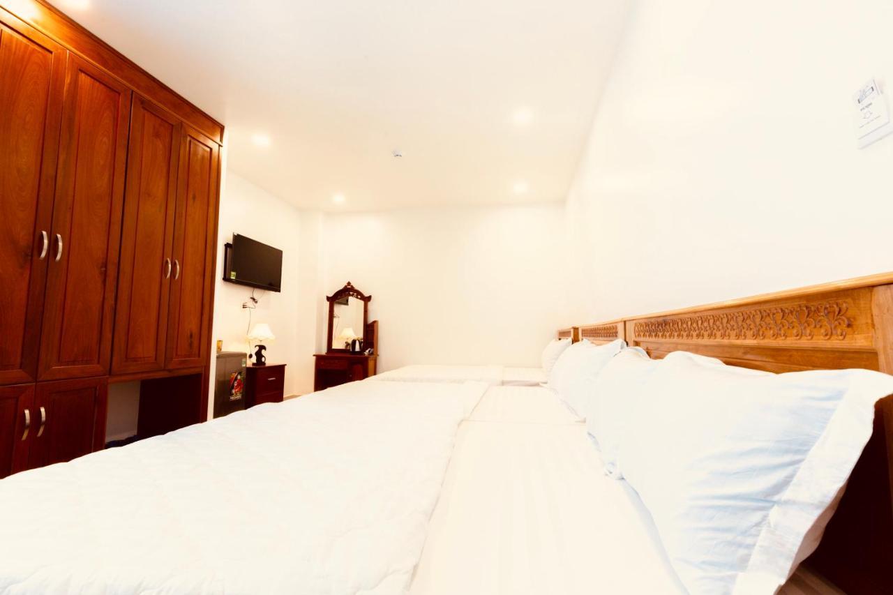 Tuyết Hiển Khách sạn