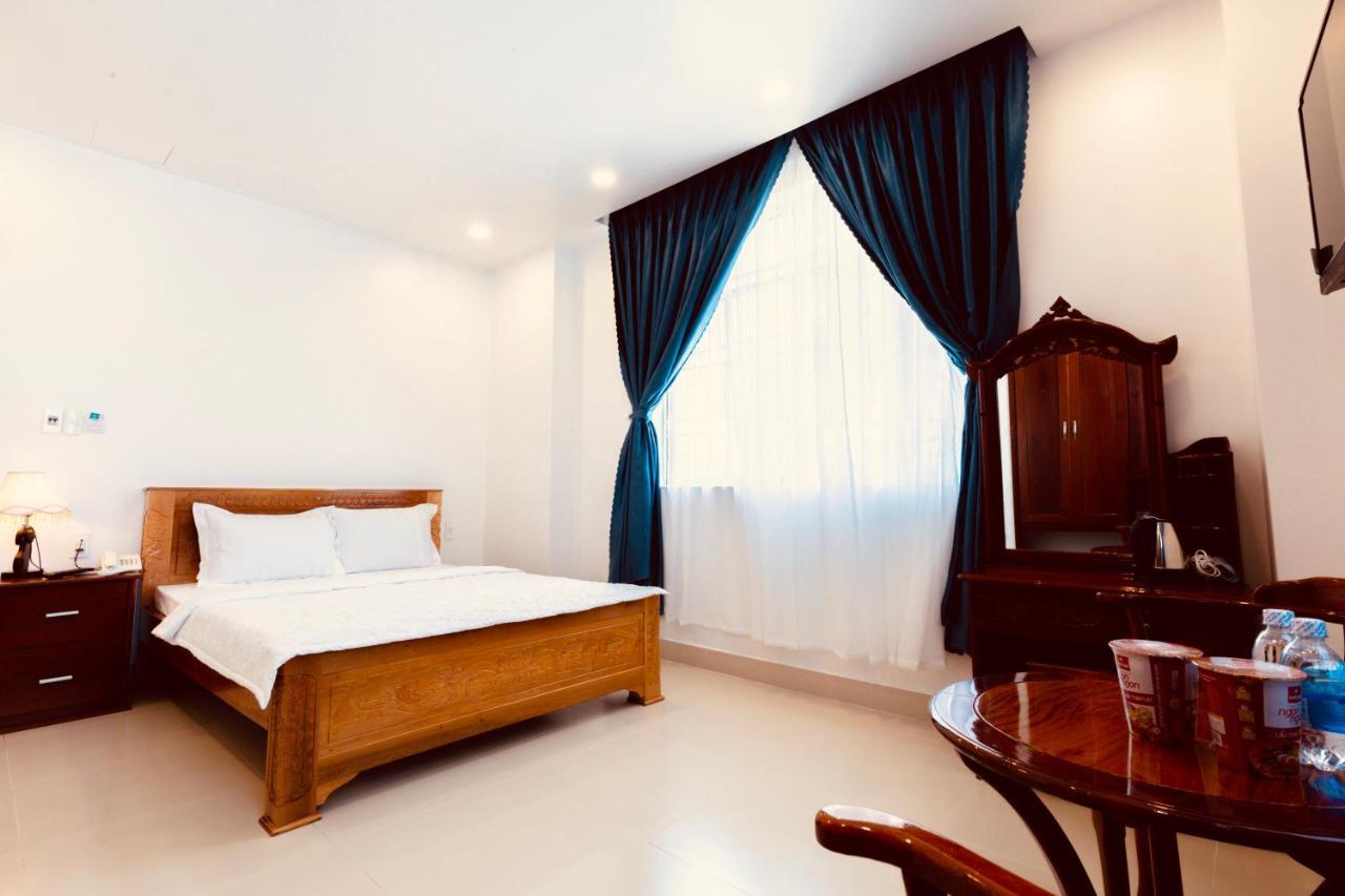 Khách sạn Tuyết Hiển