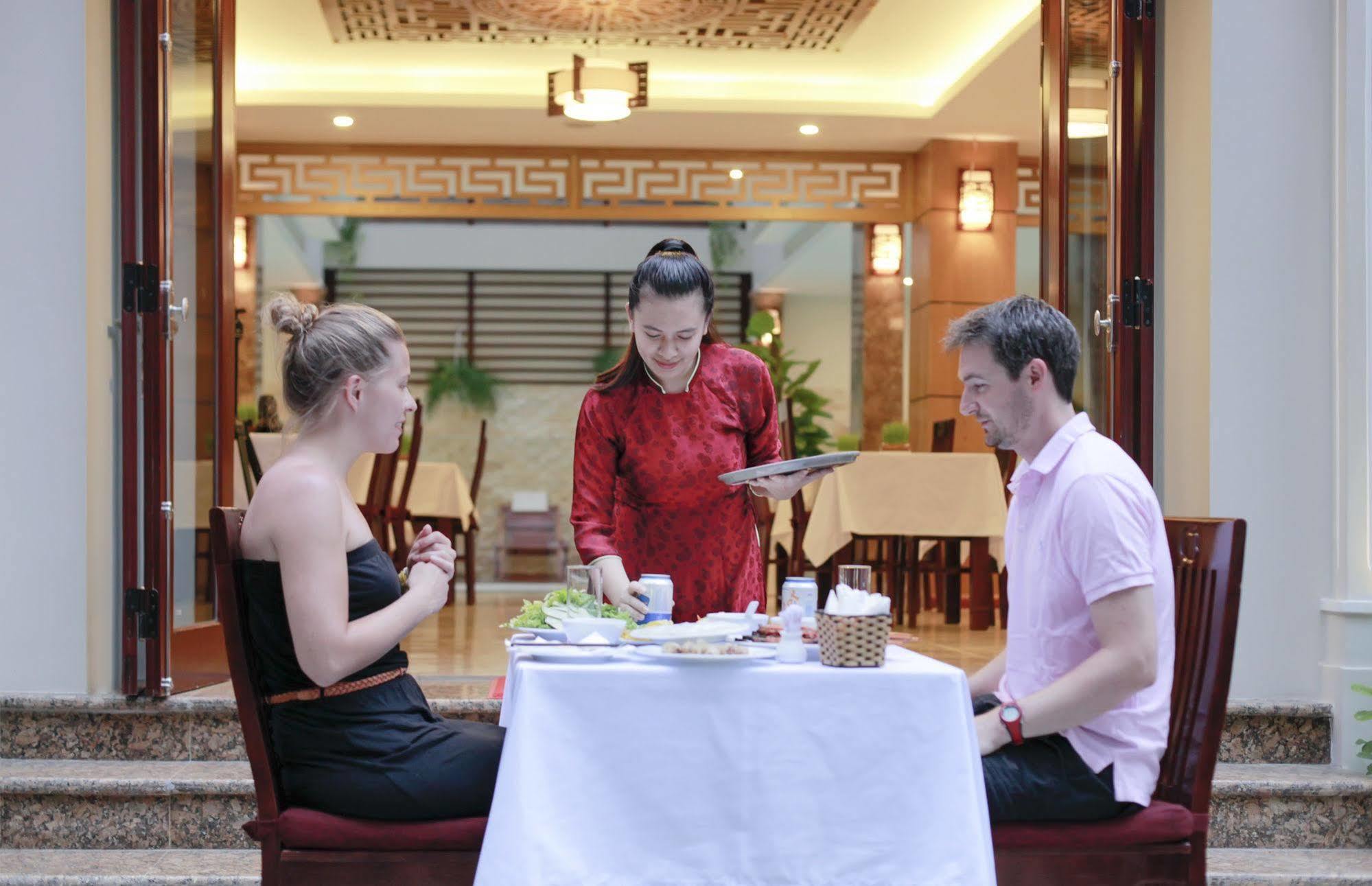Travel Hotel
