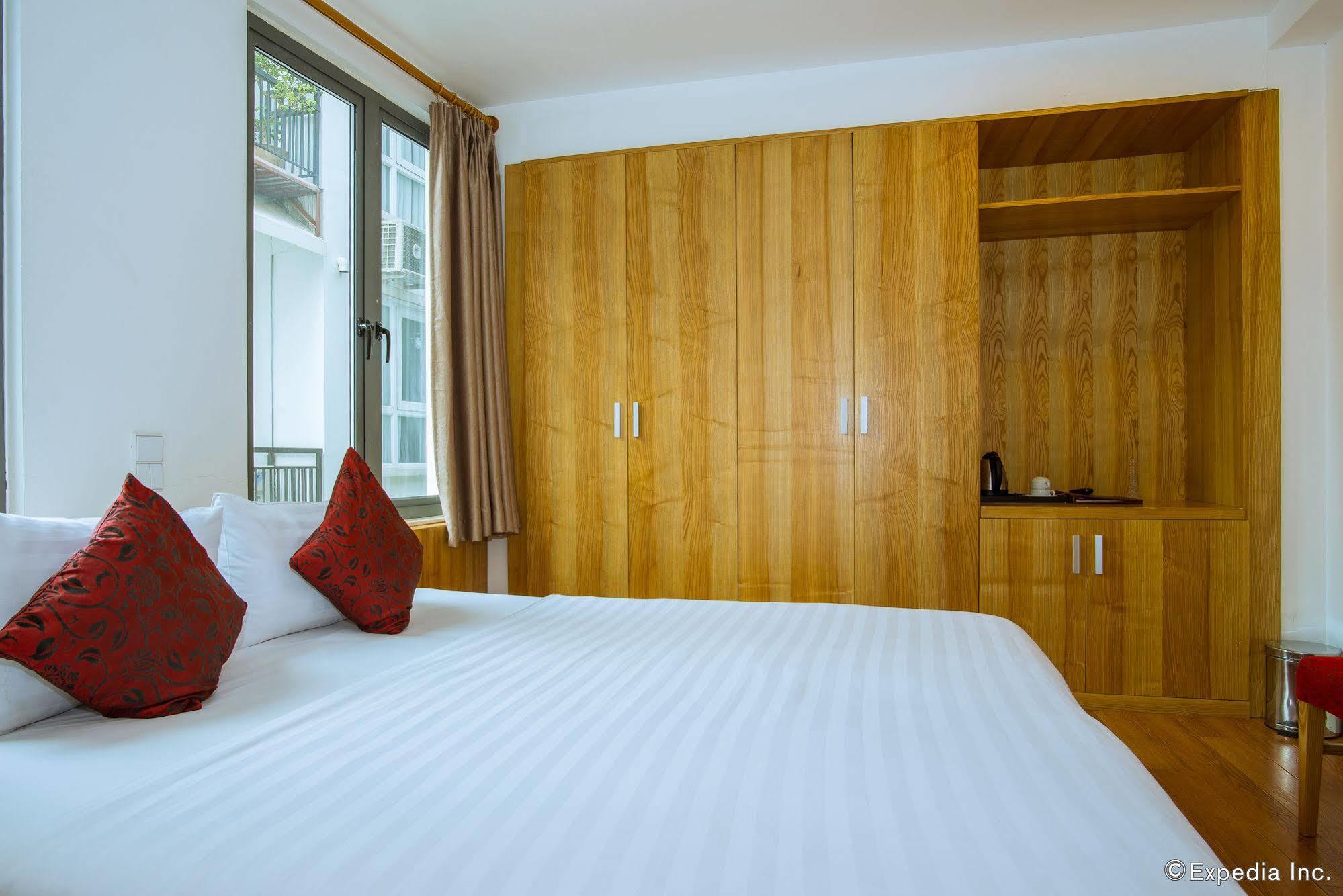 Romance Hotel 3*