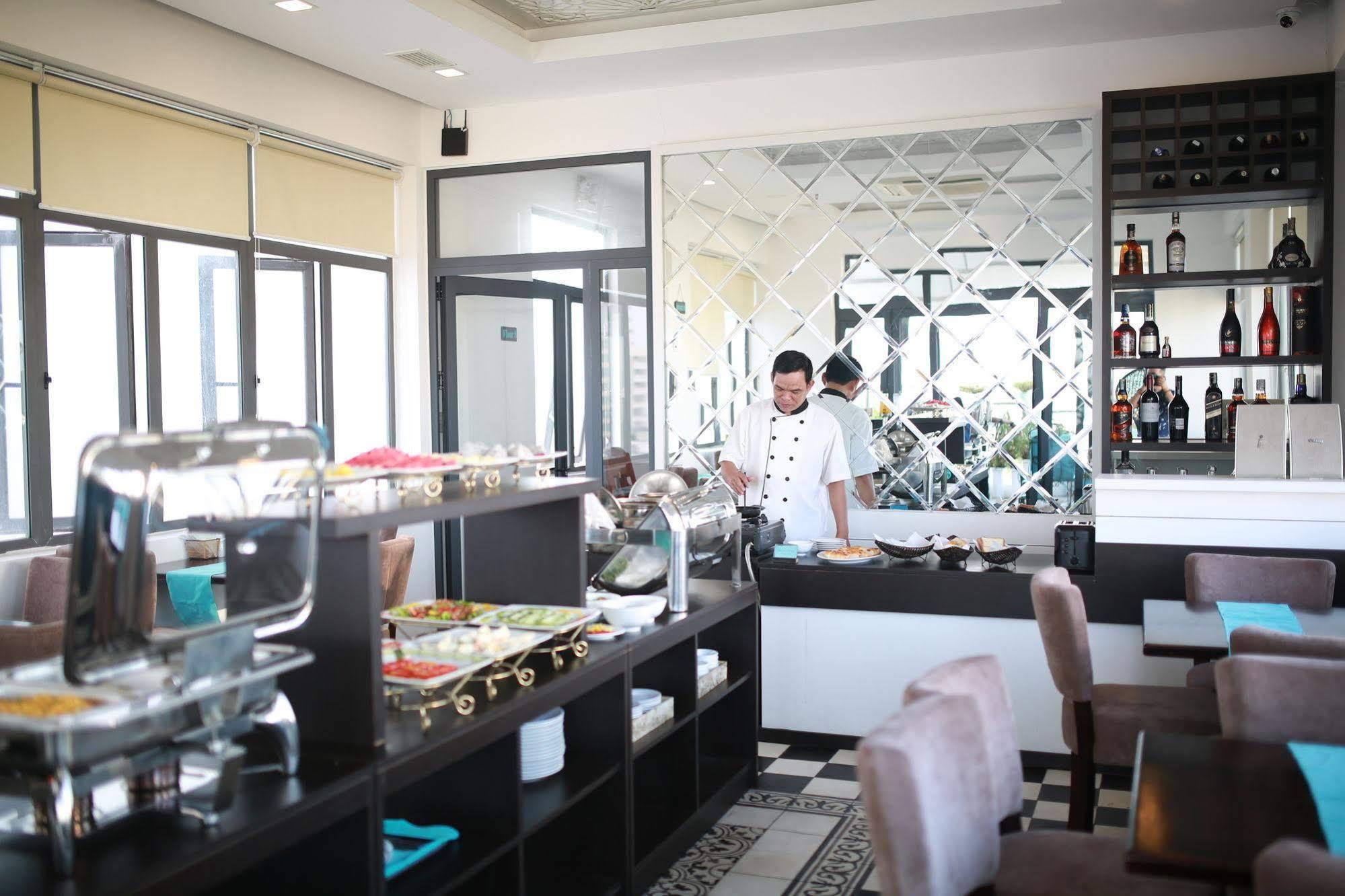 Hotel Flora & Đà Nẵng