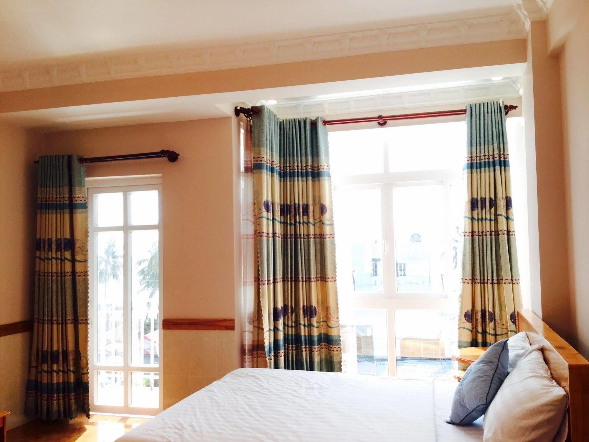 Anh Dao Hotel 2*