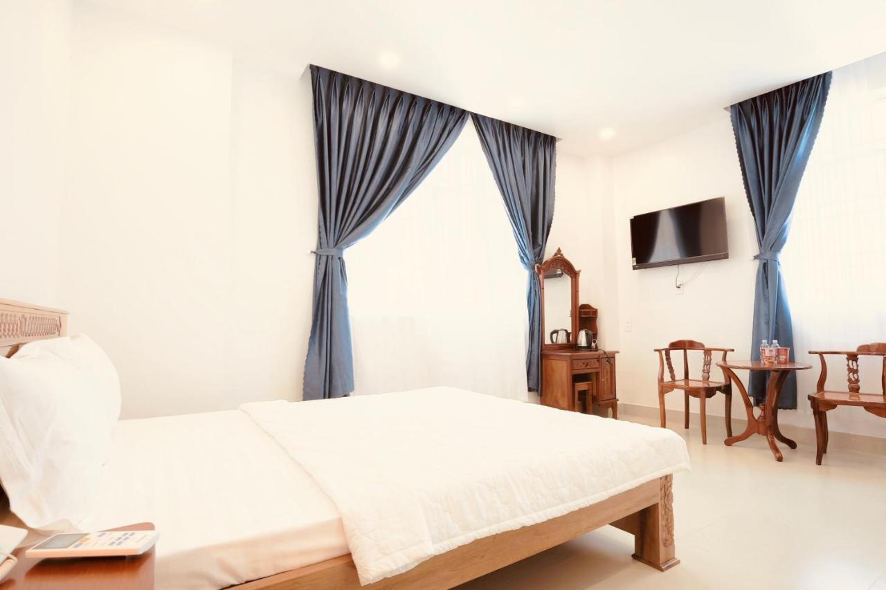 Khách sạn Tuyết Hiển 2*