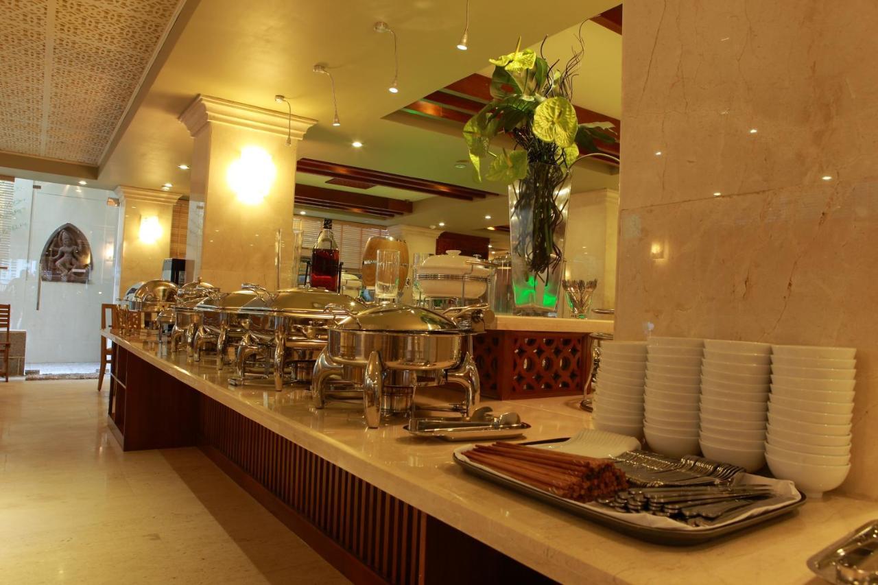Au Lac Hotel 4*