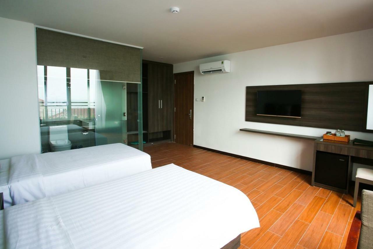 Lava Hotel 3*