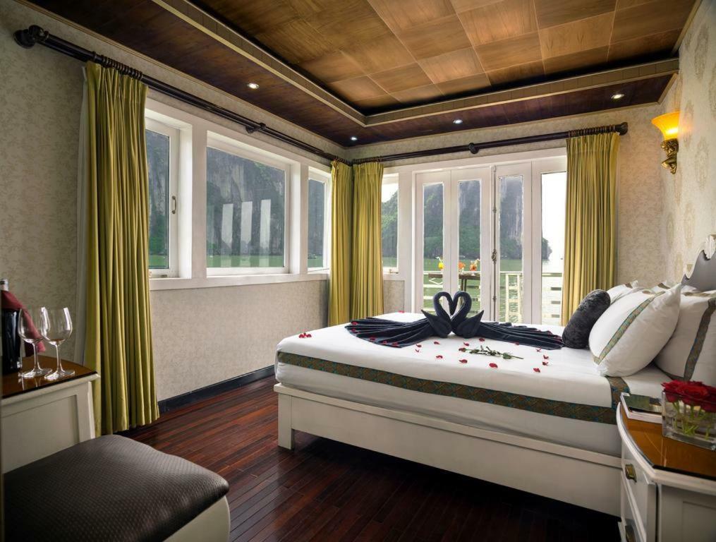  Halong Majestic Legend Cruise Ha Long