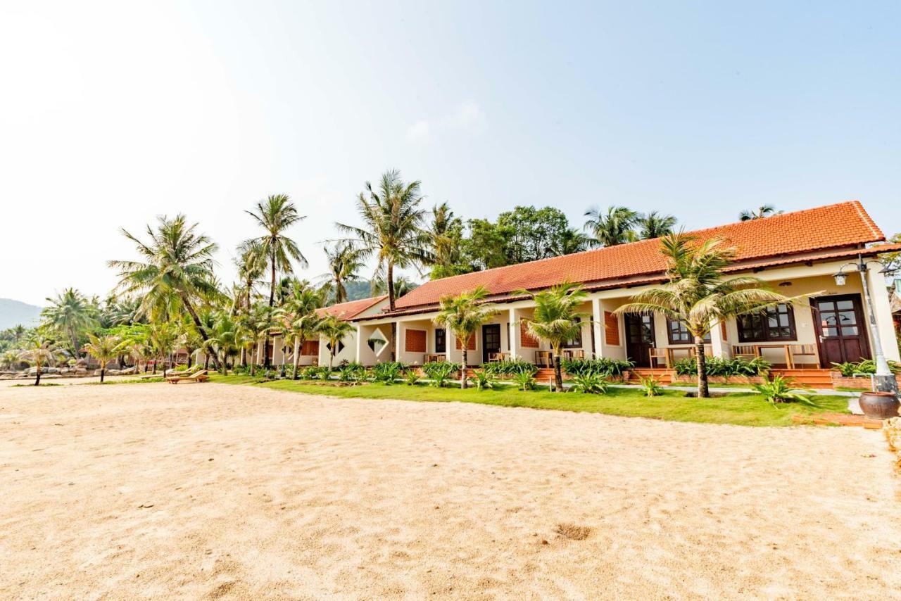 Hula Hula Beachfront Resort 3*