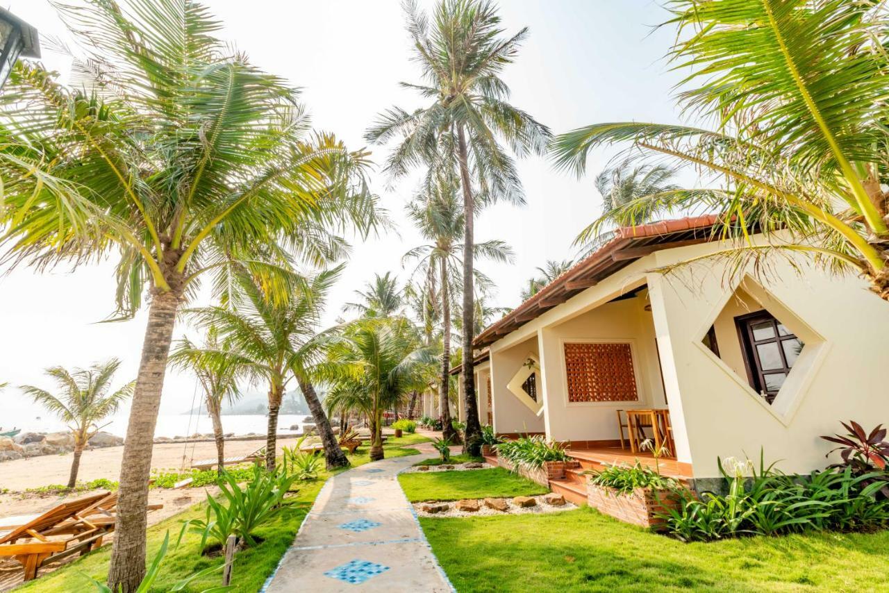 Hula Hula Beachfront Resort 3*