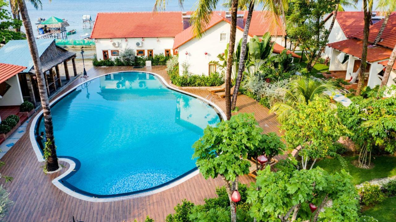 Hula Hula Beachfront 3* Phu Quoc