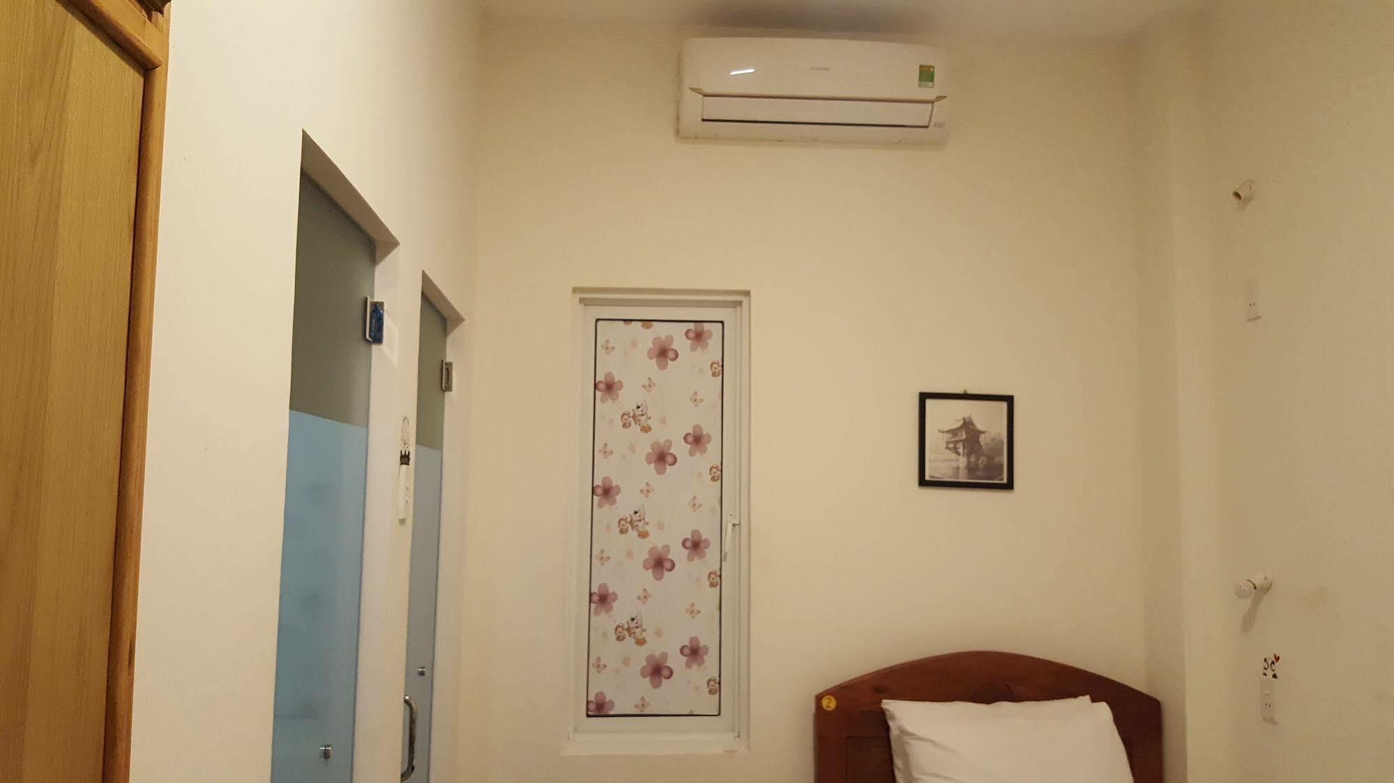 Glocal Beachside Hostel Da Nang