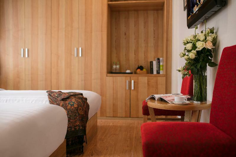 Romance Hotel 3*