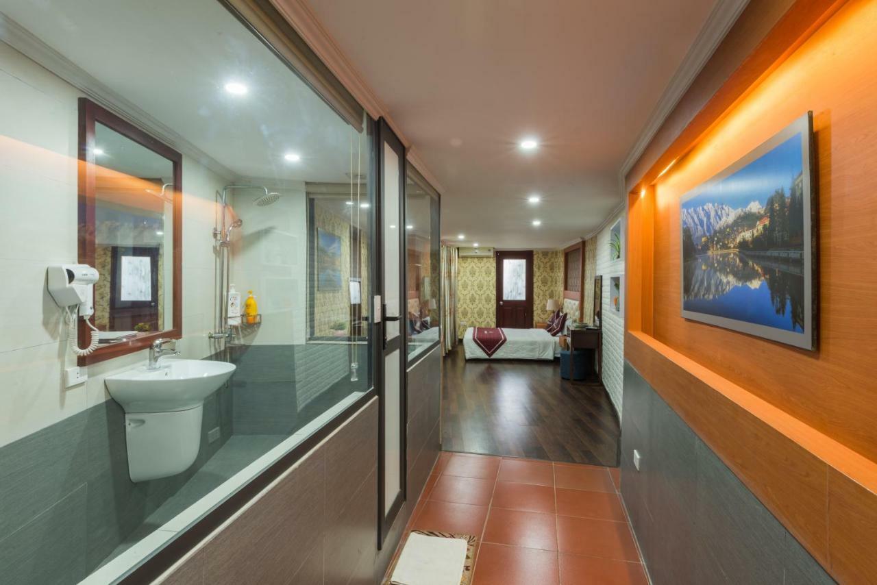 Elegance Hotel 3*