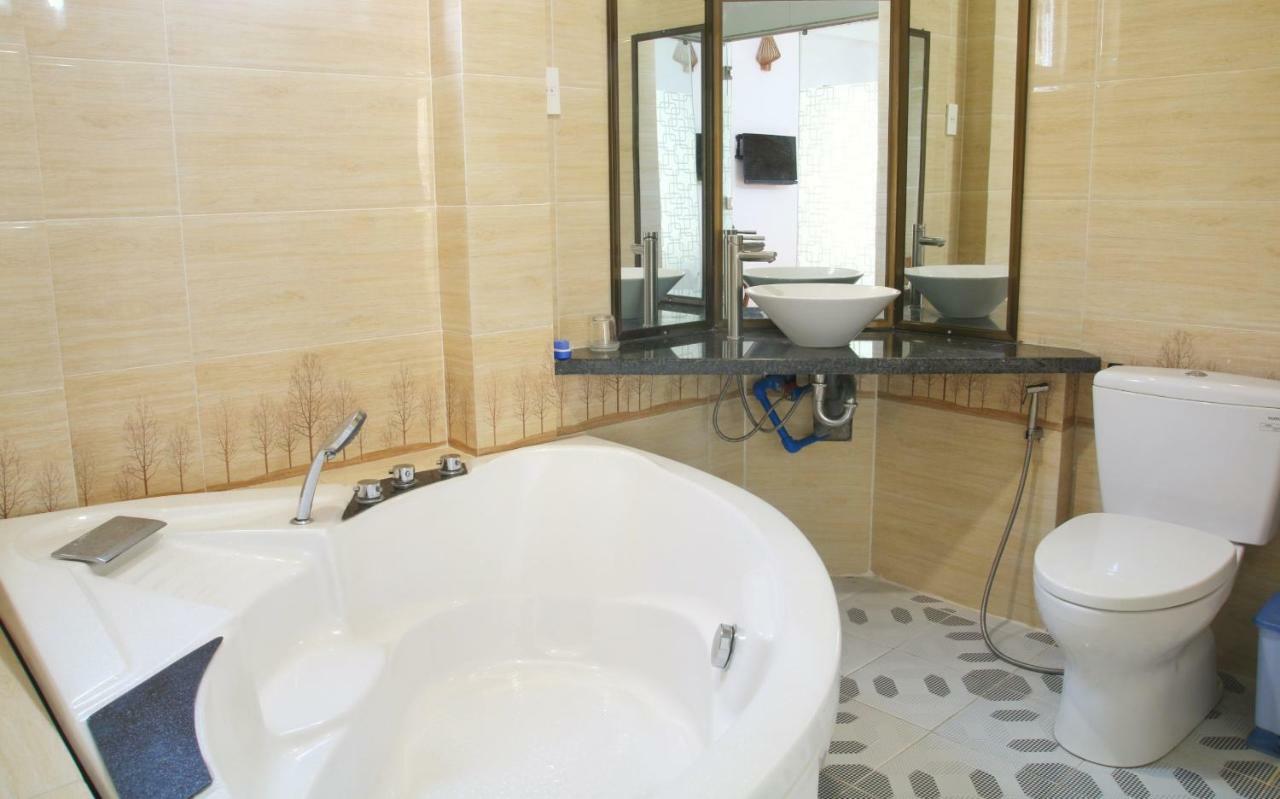 Anh Dao Hotel 2*
