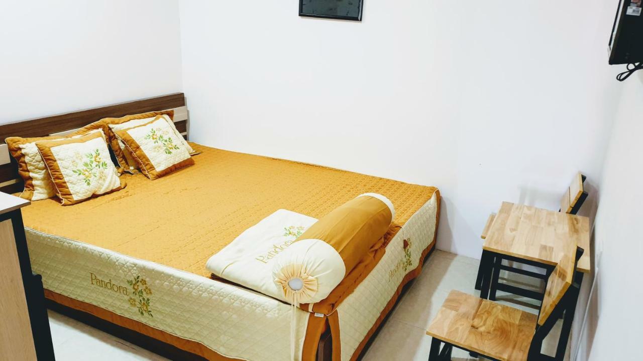 B Khách sạn
