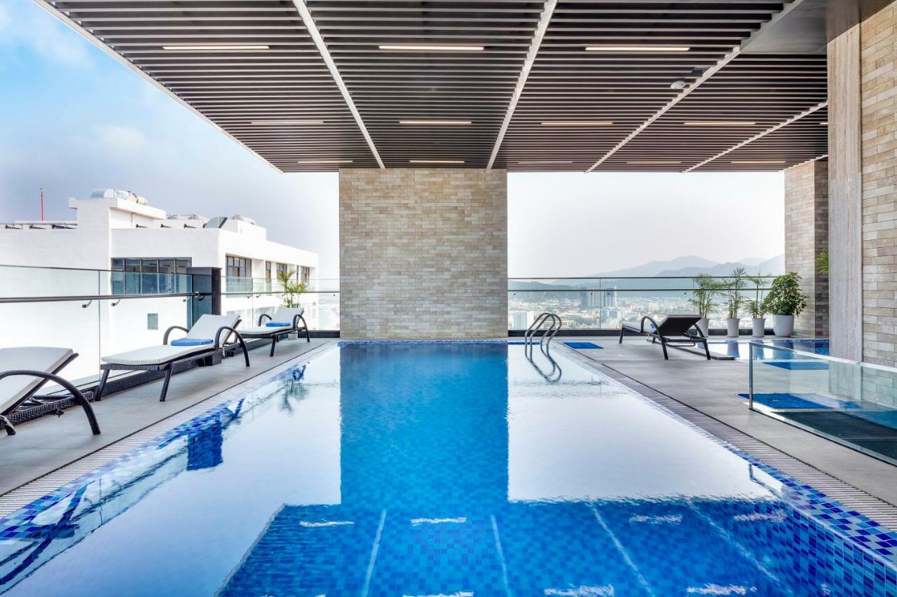 Emerald Bay & 5*