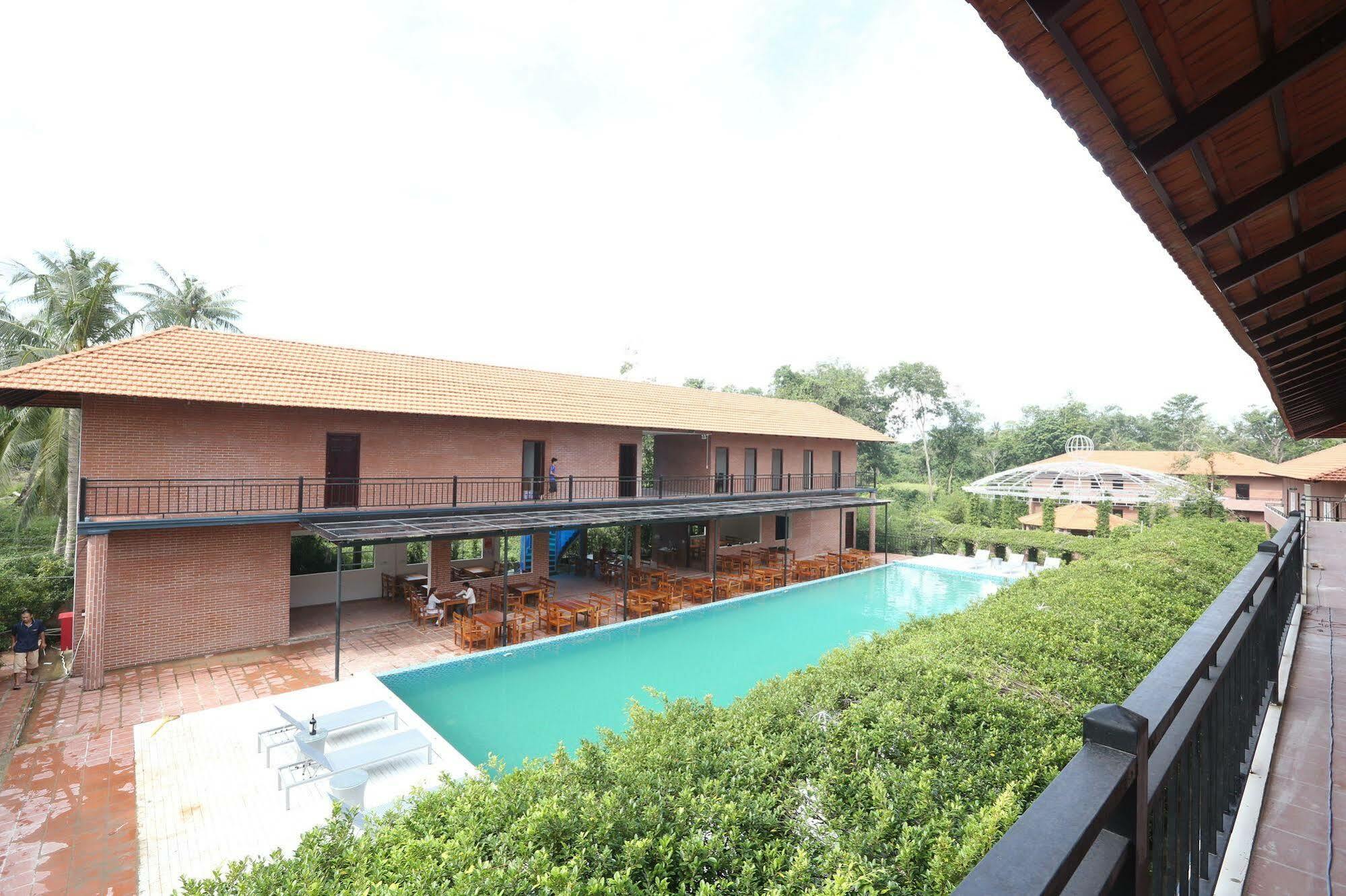 Khu nghỉ mát Countryside Garden & Bar
