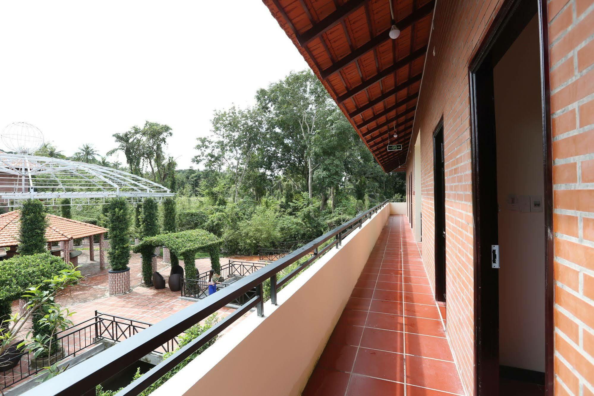 Khu nghỉ mát Countryside Garden & Bar Phú Quốc