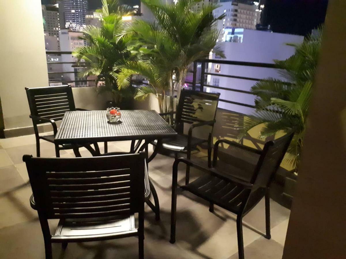 Hotel Maple Leaf & 4*