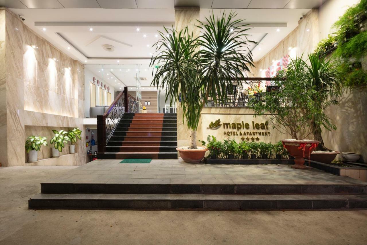 Hotel Maple Leaf & 4*