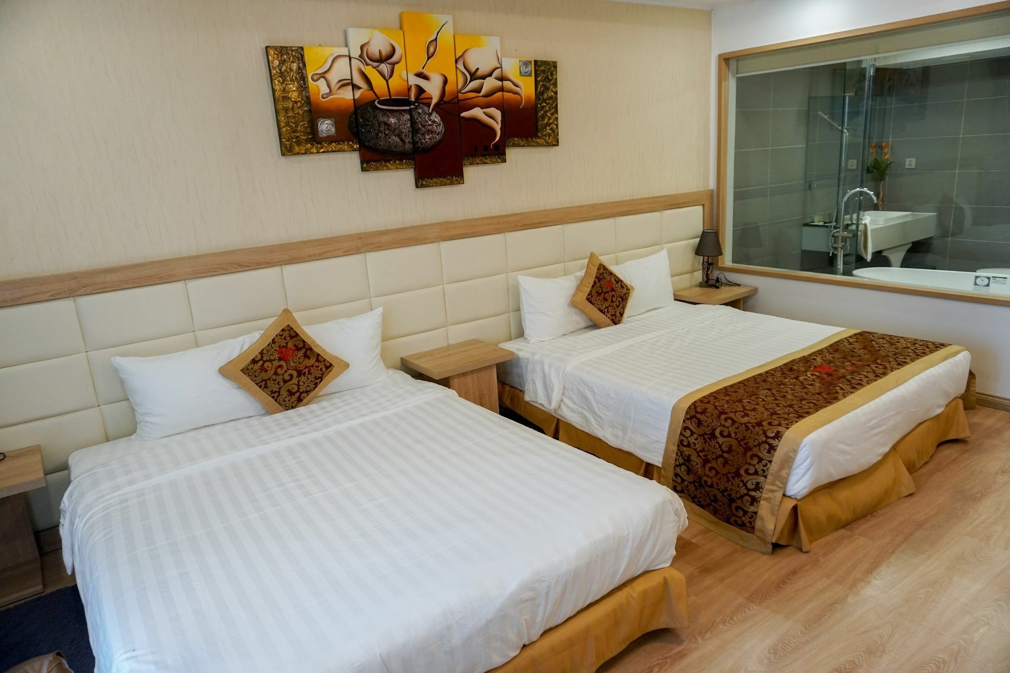 Ruby Hotel