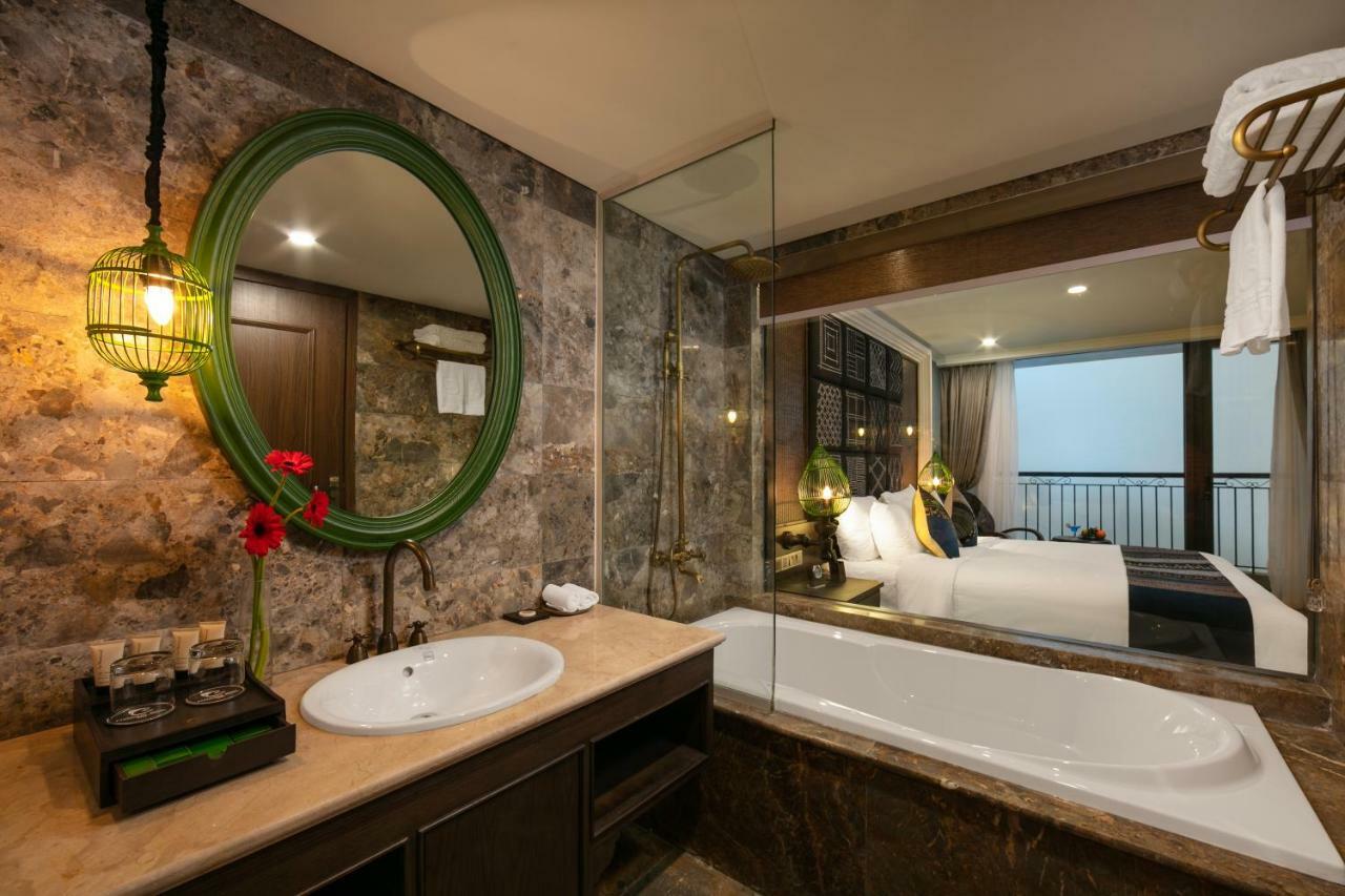 Pistachio Hotel 4*