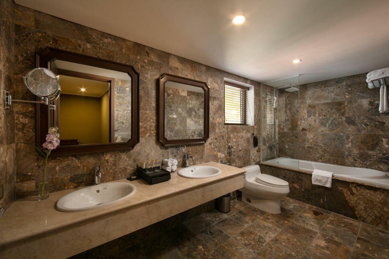 Pistachio Hotel 4*