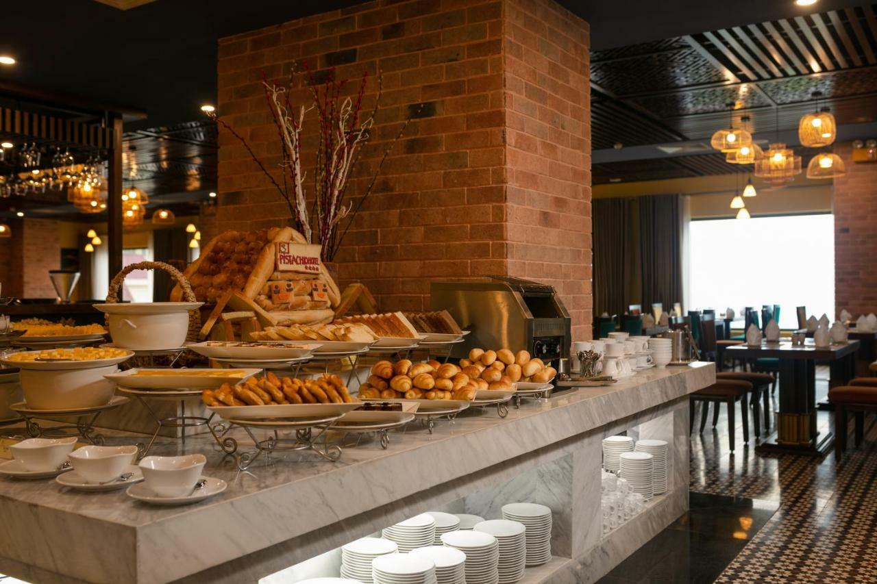 Pistachio Hotel 4*