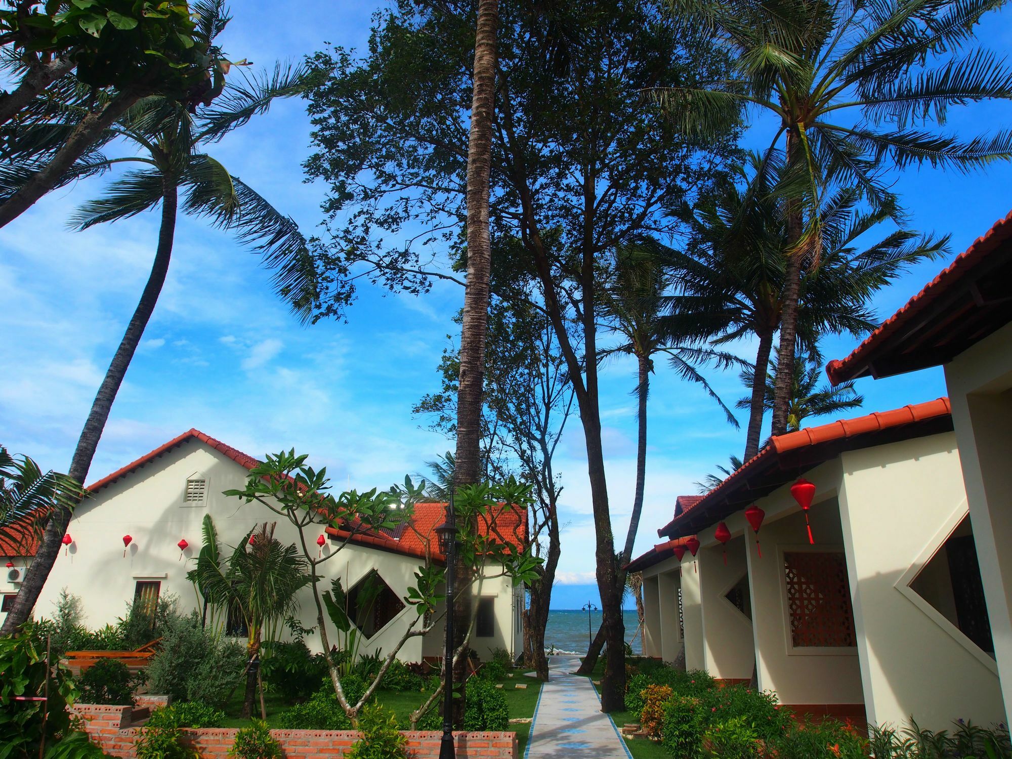 Hula Hula Beachfront Resort 3*