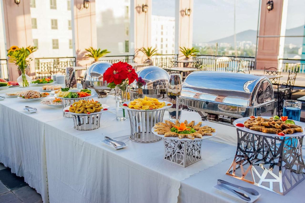 Ngoc Lan Hotel 3*