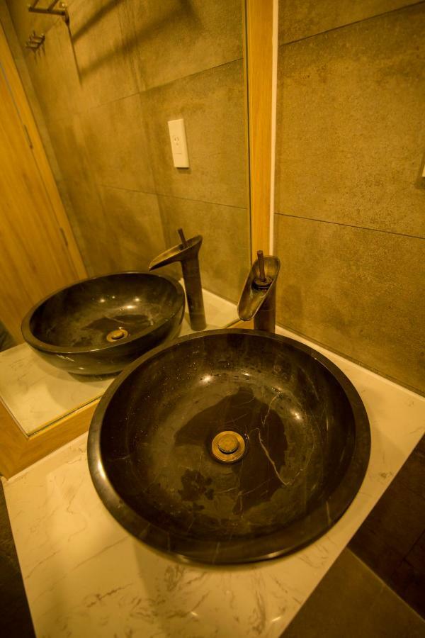 Tony Estates Luxury Apartment