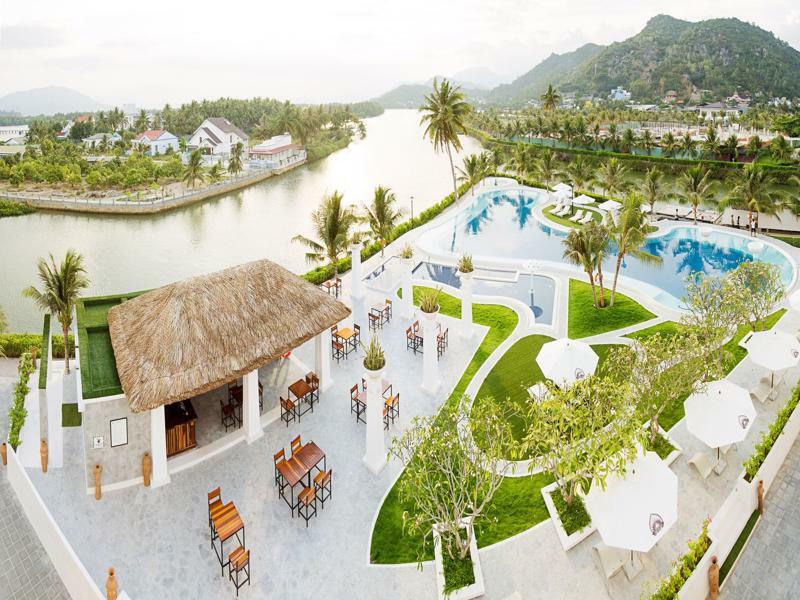 Cham Oasis Condotel 5*