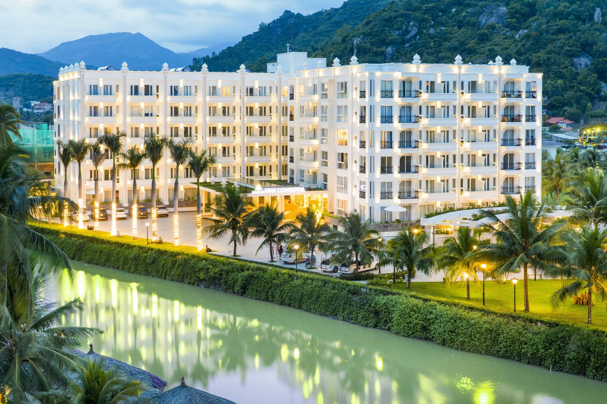 Cham Oasis Condotel Nha Trang