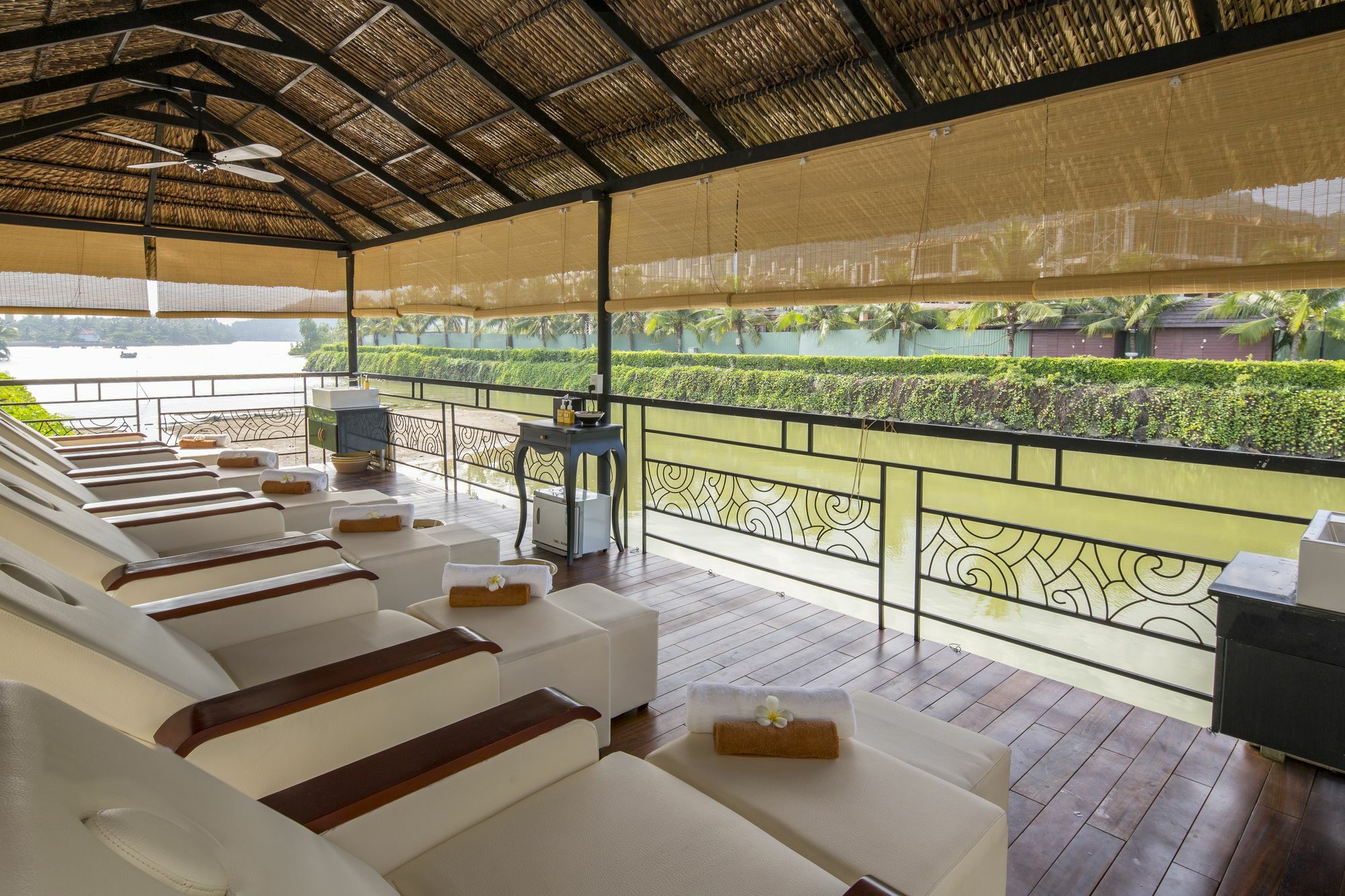 Aparthotel Cham Oasis Condotel 5*